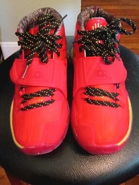 Authentic - Nike Red High-Top KYRIE 6 ALL STAR TROPHIES! 4.5y